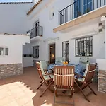 Sr Cancelas 3bdr Townhouse In Centre *