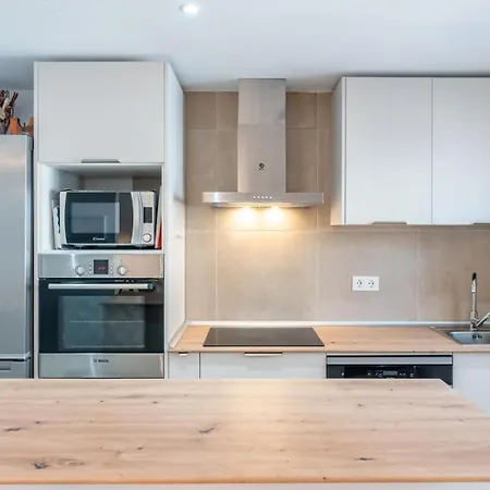 Дом отдыха Sr Cancelas 3bdr Townhouse In Centre Марбелья