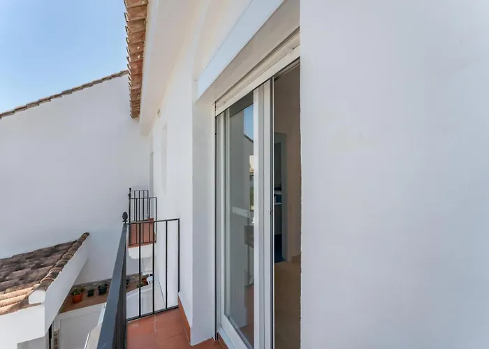 Sr Cancelas 3bdr Townhouse In Centre