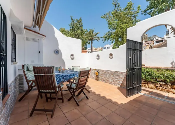 Sr Cancelas 3bdr Townhouse In Centre