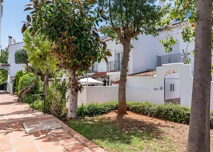 Sr Cancelas 3bdr Townhouse In Centre Tatil Evi